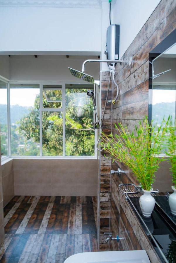 Sky Edge Homestay Kandy Luaran gambar